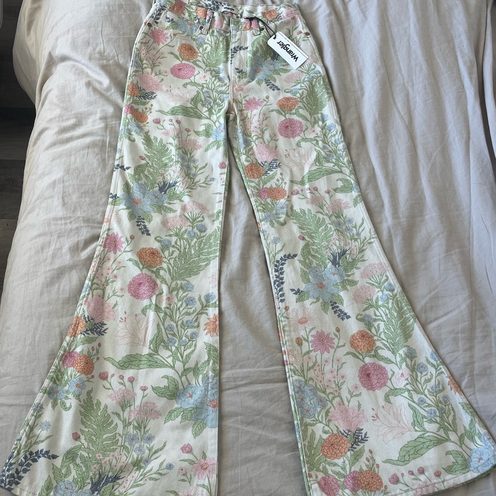 Wrangler Floral Wide-Leg Pants -wrangler irregular high rise flare wanderer 622 